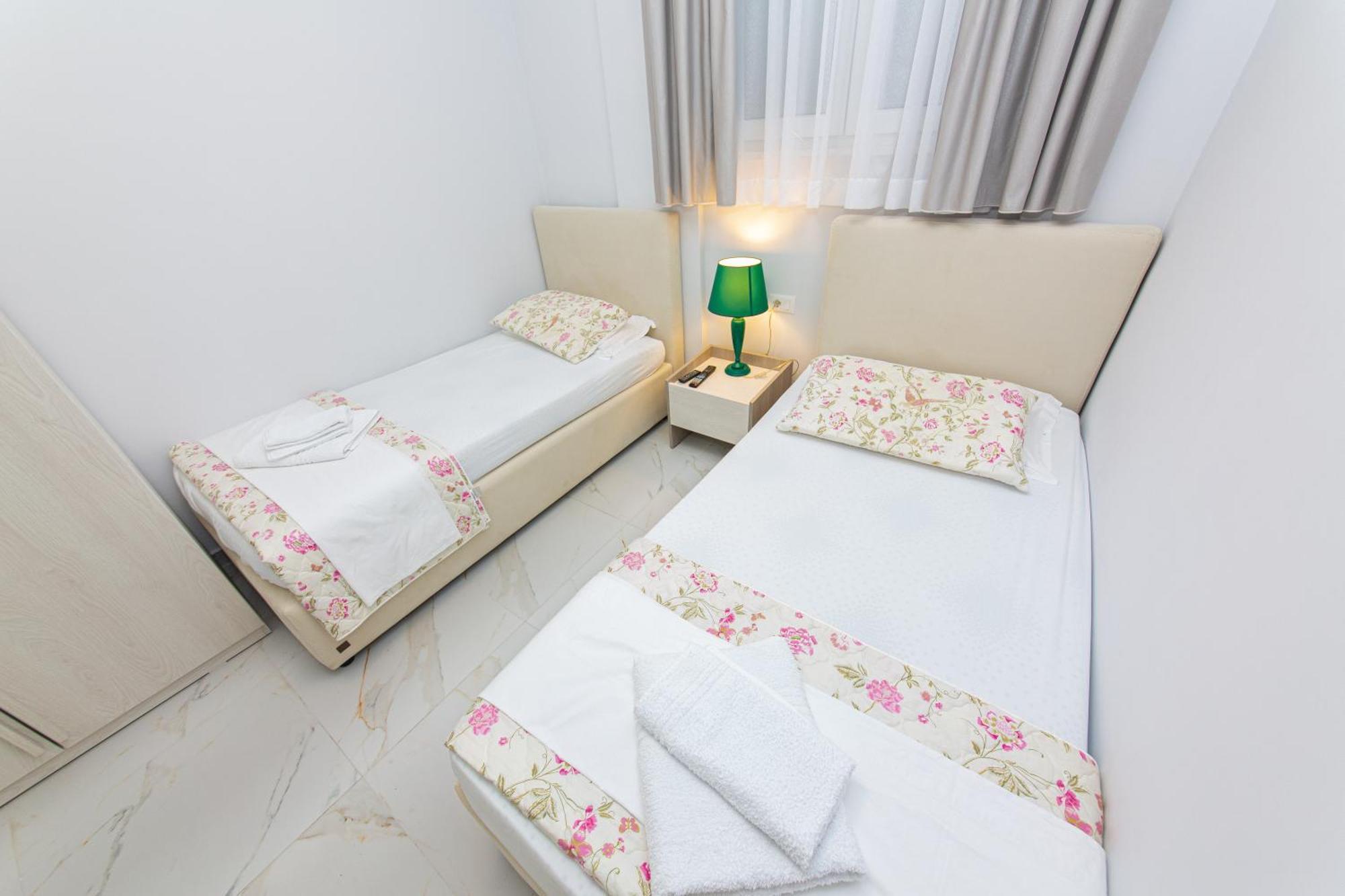 Luxury Villa 2 Влёра Экстерьер фото