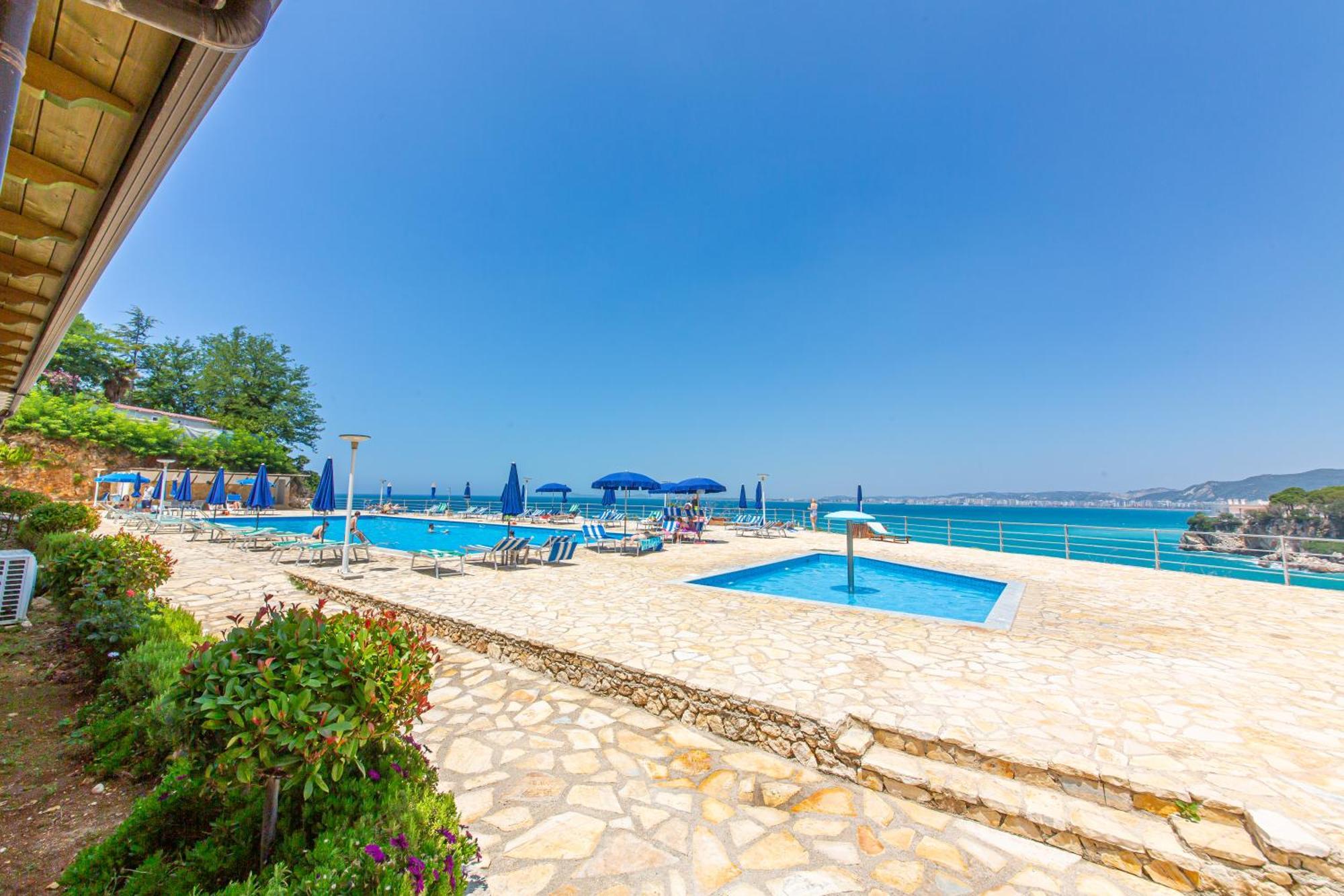 Luxury Villa 2 Влёра Экстерьер фото